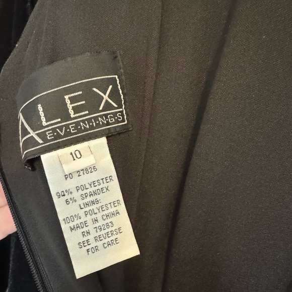 Alex Evenings Black Velvet Dress & Wrap Set Beaded Waist Size 10 Formal Cocktail - Picture 13 of 15